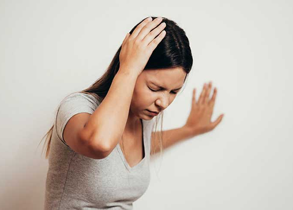 Chóng mặt là triệu chứng phổ biến